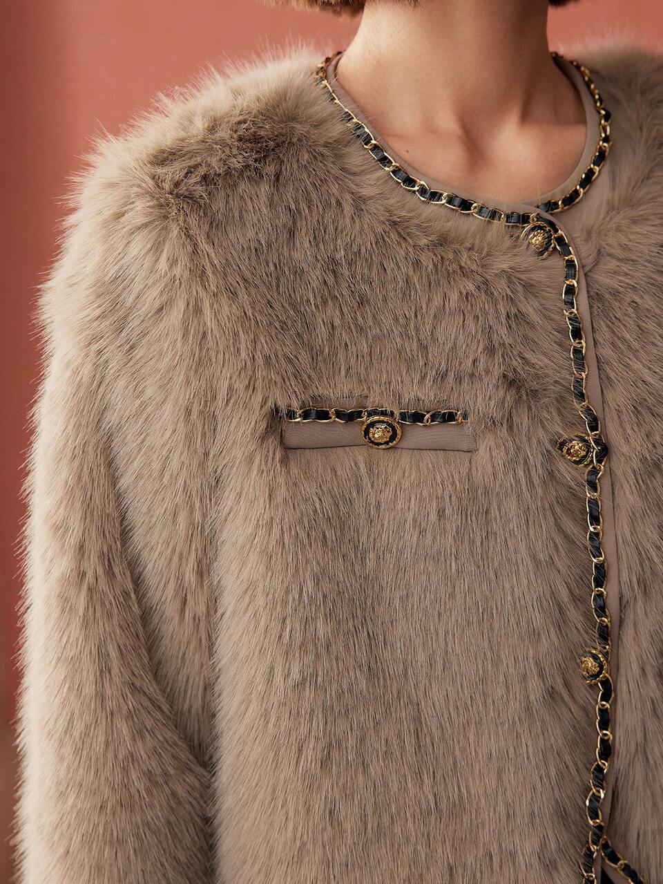 BOXY CONTRAST BINDING FUZZY JACKET