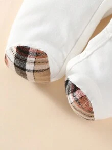 SHEIN Newborn Simple Style White Base Long Sleeve Jumpsuit With Bib Blanket Hat Gloves Multiple Sets Home Outfit