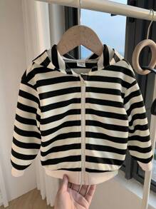 1 Piece Young Boys Casual College Comfortable Fashion Simple Practical Japan And South Korea Relaxed All-Match Soft Comfortable Striped Comfortable Thick Warm Sweatshirt Suitable For Outdoor Play Suitable For Kids Outfits School Back To School Boys Setboys Outfits Daily Suitable For School Suitable For Travel Suitable For Sports Suitable For Autumn And Winter - Black and White - View 1