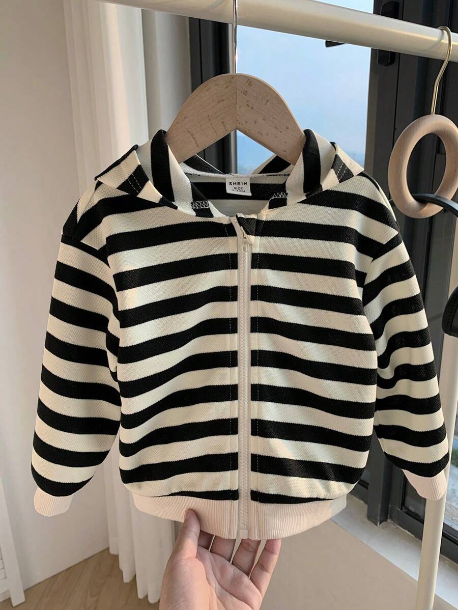 1 Piece Young Boys Casual College Comfortable Fashion Simple Practical Japan And South Korea Relaxed All-Match Soft Comfortable Striped Comfortable Thick Warm Sweatshirt Suitable For Outdoor Play Suitable For Kids Outfits School Back To School Boys Setboys Outfits Daily Suitable For School Suitable For Travel Suitable For Sports Suitable For Autumn And Winter - Black and White - View 1