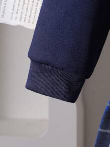 SHEIN Young Girls Digital Letter Print Round Neck Long Sleeve Plaid Hem Loose Casual Dress, Spring/Autumn