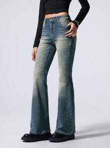 LYSMO Women's Front Button Pocket Casual Jeans, Everyday Wear - Blue - View 3