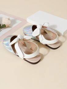 Mädchen Schleife Verzierung Knöchelriemen Flache Sandalen, Bequeme Lässig Sommer Schuhe - Silber - Übersicht 2