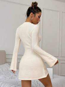 Flirla 秋冬时尚休闲蝴蝶装饰喇叭袖连衣裙 - 白色 - 查看 2