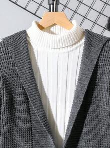 Elegante cárdigan largo con capucha para adolescentes varones, hecho de material suave y cálido, en tono gris, de alta calidad, adecuado para combinar con camisas formales o jerseys de cuello alto para crear un look genial. Apto para varias ocasiones: temporada de vuelta al colegio, uso diario, salidas con amigos, viajes de vacaciones, etc.