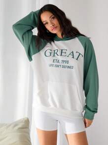 Manfinity VCAY 宽松字母刺绣插肩袖拼布连帽运动衫，外出长袖连帽衫，适合朋友、丈夫、男朋友的礼物，适合秋冬