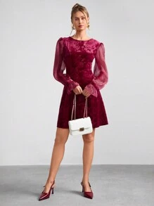SHEIN Clasi 女式天鹅绒花卉印花网眼长袖优雅短款鸡尾酒连衣裙 - 酒紅色 - 查看 1