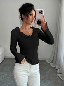 Chiquease 女士黑色秋季花卉贴花圆领长喇叭袖针织套头衫，秋冬款 - 黑色 - 查看 3