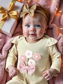 SHEIN Baby Girls' Casual Daily Cute Embroidered Floral 3D Bow Decor Cap Sleeve Knit Jumpsuit, Soft Stretchy Fabric, Vintage Elegant Pastoral Style, Suitable For Outgoing, Vacation, And Home Use