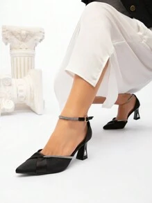 CUCCOO CHICEST 黑色尖头水晶镶嵌粗高跟鞋封闭式鞋头女士高跟鞋适合圣诞节和新年假期氛围秋冬