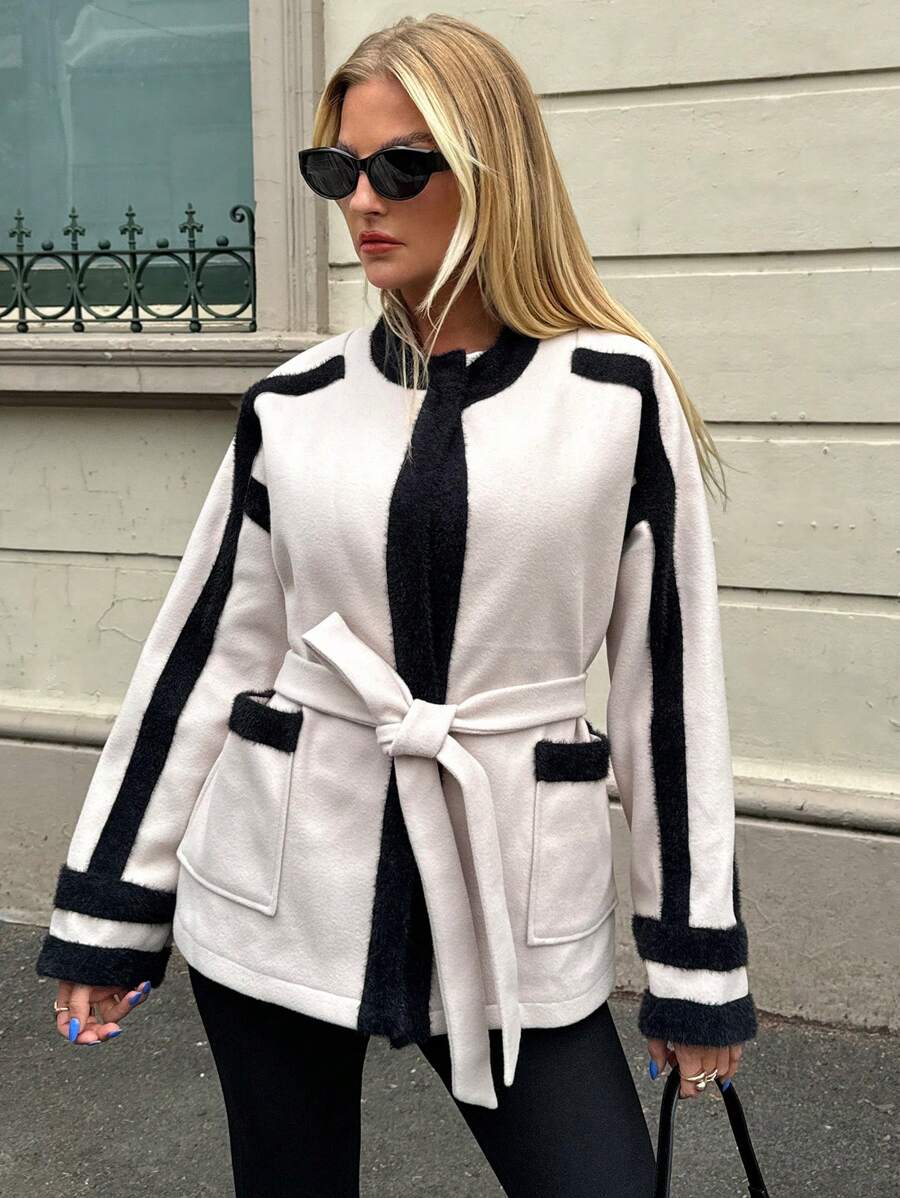 Forever 21 Neue Winterkontrastfarben-Jacke mit einseitigen langen Ärmeln, vielseitig und minimalistisch im Streetwear-Stil, warme Winterjacke für Frauen, Outfit für Silvester, Schnee, Neujahr und Weihnachten, weißer Mantel mit Fleece, elegantes Outfit