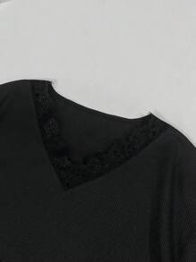 INAWLY Women's Lace Patchwork Long Sleeve Casual T-Shirt, Everyday Wear Graphic Cheetah Print Tees Women Tops For Spring Outfit