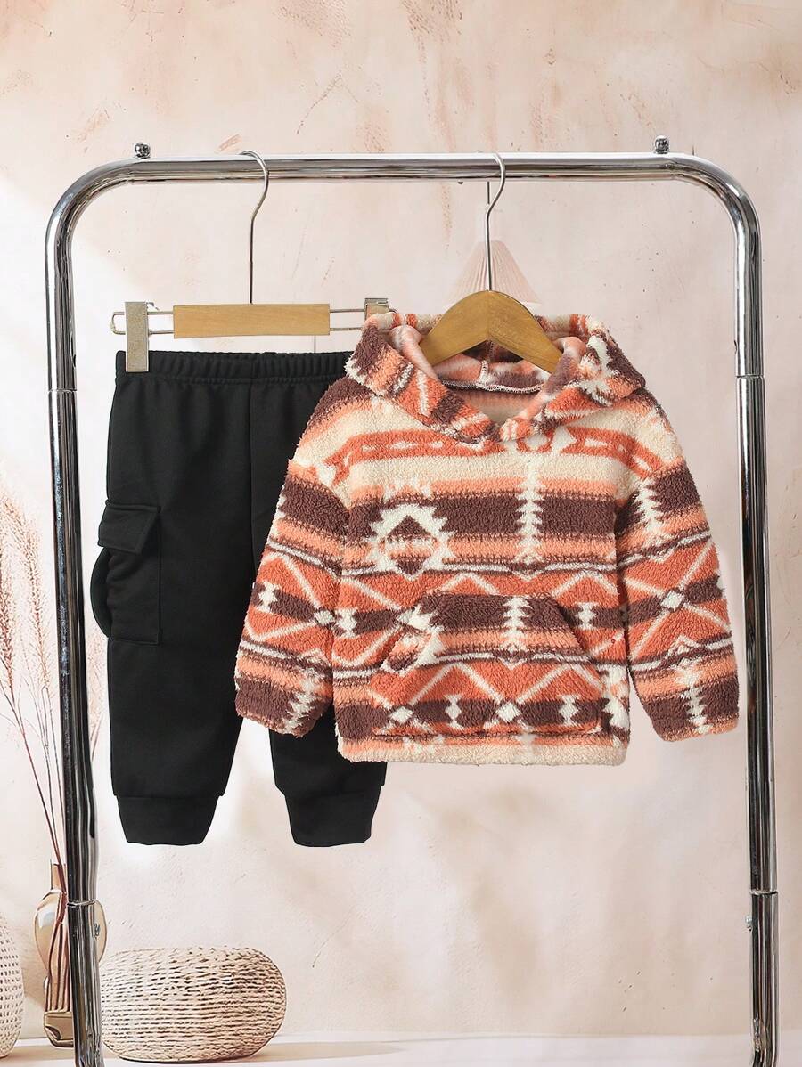 SHEIN 2 Stücke/Set Baby Jungen Langarm Hoodie & Lange Hose Set, Floral & Dreieck Fleece Trainingsanzug