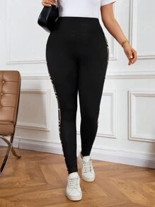 SHEIN LUNE Plus Size Women High Waist Geometric Print Casual Versatile Leggings Thanksgiving Women Christmas Clothes Women New Years Women Vacations Jogging Suits For Women Spring Summer Clothes Casual For Daily Wear Women Stretchy Knitted High Waist Skinny Leggings, Casual, Outdoor Sports, Yoga, Stretchable Lift Up Leggings, Suitable For Sports And Yoga