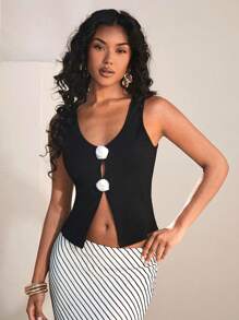 Opulessa Black Knitted 3D Floral Pattern Women Sleeveless Top With Side Split Hem, Fashionable