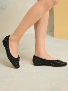 MOTF PREMIUM GIÀY PUNK MŨI VUÔNG BẰNG THOẢI MÁI ĐA NĂNG CÓ NƠ ĐINH TÁN PUNK - màu đen - Xem 3