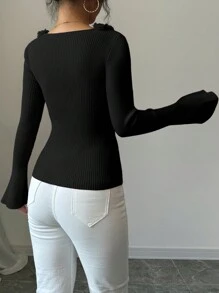 Chiquease 女士黑色秋季花卉贴花圆领长喇叭袖针织套头衫，秋冬款 - 黑色 - 查看 2