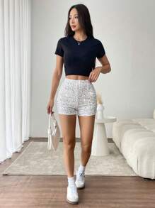 SHEIN EZwear 夏季时尚亮片装饰短裤 - 銀色 - 查看 4