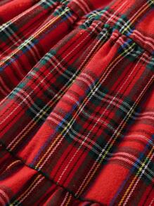 SHEIN Girls' Cotton Ruffled Collar Puff Sleeve Layered Hem Plaid Dress, Red