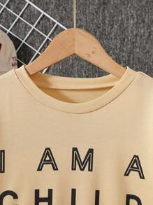 SHEIN 青少年男孩休闲趣味图案印花长袖圆领运动衫，秋冬 - 杏色 - 查看 3