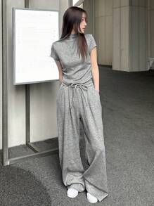 DAZY 女士纯色高领短袖上衣和阔腿裤针织套装，灰色，春夏休闲套装