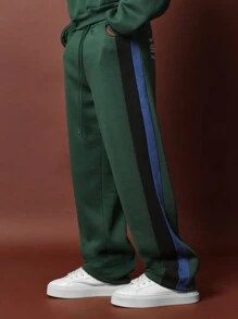 SUMWON Conjunto de sudadera con capucha y pantalones de chándal a juego con detalles a rayas, ropa deportiva de estilo irlandés perfecta para las celebraciones del 17 de marzo, coordinado inspirado en lo gaélico de color verde