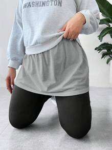 SHEIN CURVE+ Juego de 2 piezas de talla grande para mujeres de primavera, verano, otoño e invierno, que incluye una camisa informal combinable, una falda con bajo por capas y una minifalda, en negro, blanco y varios colores - Multicolor - Ver 3