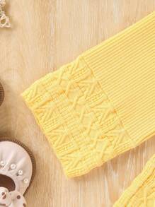 SHEIN Baby Girls Floral Applique Casual Pullover Sweater Top And Elastic Waist Pants 2 Pieces Outfit Set - Yellow - View 4