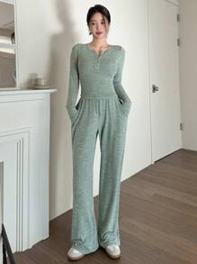 DAZY Bộ 2 món đồ thể thao nữ màu trơn dáng ôm và quần ống rộng, thích hợp mặc nhà vào mùa thu. - Màu xanh Bạc hà - Xem 4