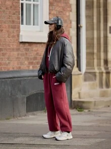 MISSGUIDED Pantalones de chándal de felpa deportiva con ajuste holgado y relajado, pantalones para el invierno, ropa deportiva casual con bolsillos laterales, cintura elástica y tobillos acanalados