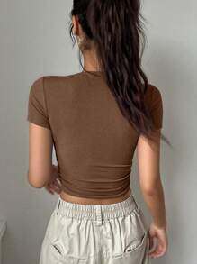 DAZY Áo thun nữ cổ tròn tay ngắn in chữ, áo thun họa tiết - màu nâu - Xem 5