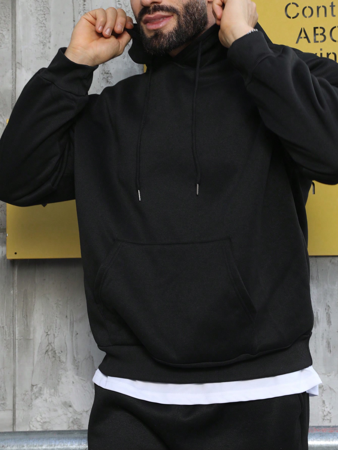 Manfinity Dauomo Men Plus Kangaroo Pocket Drawstring Thermal Lined Hoodie