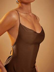 Hauture 冬季女装，优雅双高开叉露背棕色长裙，细肩带交叉后背，长裙，优雅女装，圣诞女装。适合约会之夜、音乐会、表演、派对、俱乐部、晚会、正式礼服 - 咖啡 - 查看 2