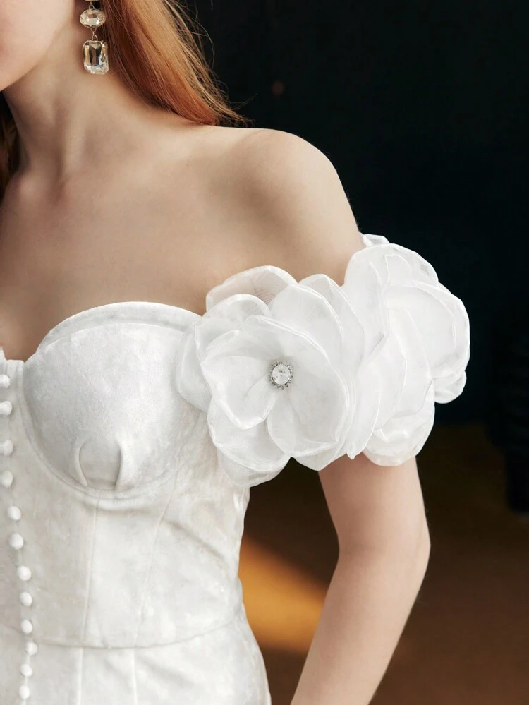 OFF SHOULDER STEREO FLORAL COCKTAIL DRESS