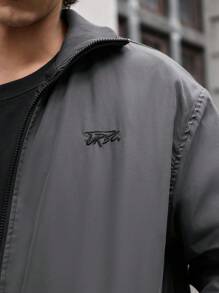 Manfinity RebelGame 男士时尚休闲宽松长袖前开襟棉服外套，适合年轻人，秋冬季都市泡泡袖字母深灰色冬季外套，适合朋友、丈夫、男朋友的礼物 - 深灰色 - 查看 6