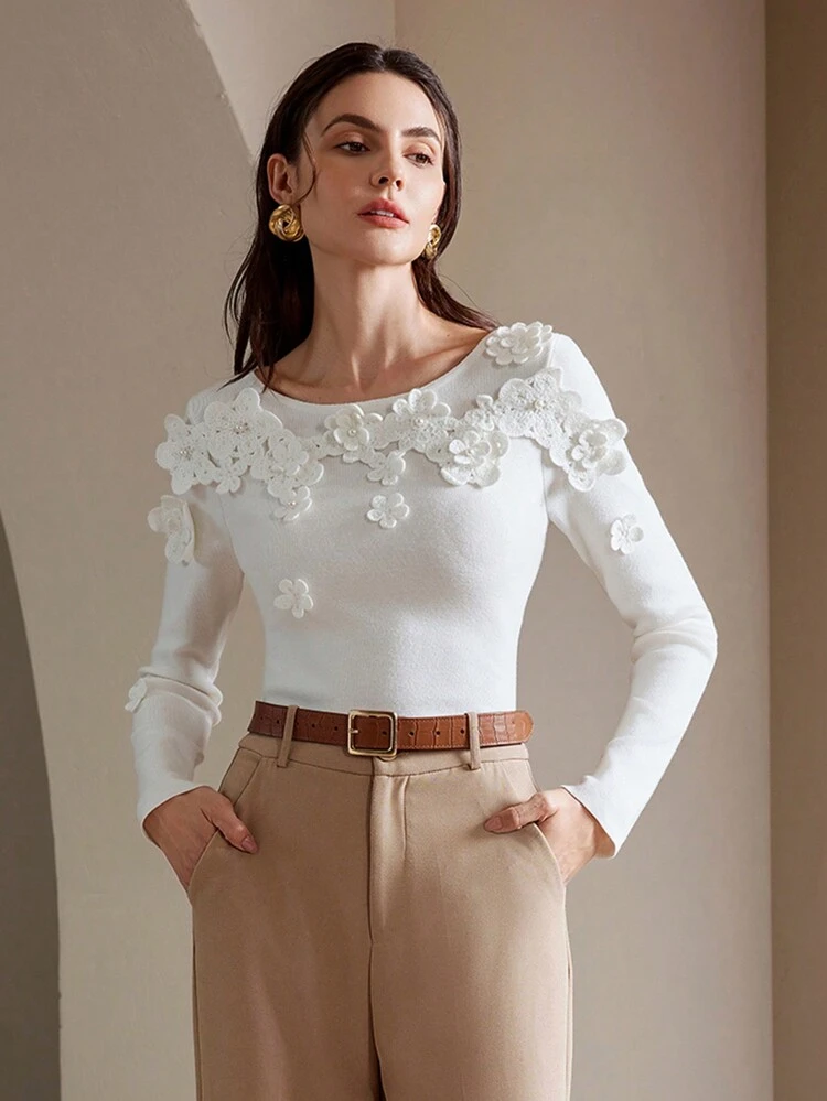 Suéter ajustado de punto con decoración floral 3D de cuello redondo elegante, nuevo suéter de punto para mujer de otoño e invierno