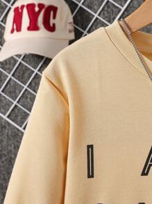 SHEIN 青少年男孩休闲趣味图案印花长袖圆领运动衫，秋冬 - 杏色 - 查看 6