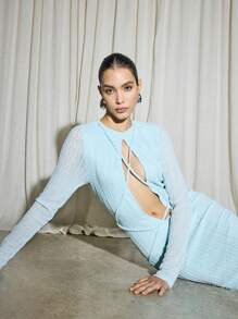 AiiRZ Long Sleeve Maxi Dress With Wrap Tie Keyhole Detail - Blue - View 5