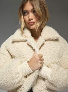 MISSGUIDED Cozy Sherpa Teddy Bear Bomber Jacket Plush Faux Fur Winter Outerwear Soft Fleece Cropped Casual Fashion Zip Up Jacket - Beige - View 6