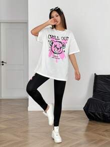 SHEIN Set da ragazza adolescente di 2 pezzi, composto da maglietta oversize bianca con stampa di orsacchiotto e graffiti, e leggings neri da sport