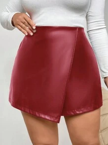 SHEIN Privé 大码休闲舒适 PU 皮革短裤，时尚简约，适合日常穿着、春秋季节 - 酒紅色 - 查看 1