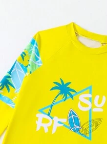 SHEIN 青少年男童椰子树印花长袖防晒衣和泳裤两件套泳衣套装，适合海滩、游泳、冲浪、潜水、水上乐园男童沙滩套装男童泳衣套装