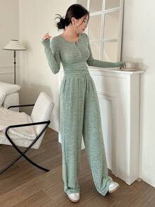 DAZY Bộ 2 món đồ thể thao nữ màu trơn dáng ôm và quần ống rộng, thích hợp mặc nhà vào mùa thu. - Màu xanh Bạc hà - Xem 6