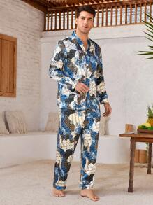 Manfinity ChillVibe 男士前扣长袖衬衫和裤子睡衣套装，全身印花简约家居服 - 彩色 - 查看 3