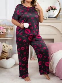 Zestaw piżam z długim rękawem i nadrukiem w kształcie serca i ust w dużych rozmiarach