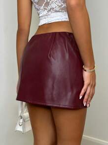 SHEIN BAE Autumn/Winter Solid Burgundy Rosso Ancora Women Mini Skirt, Vintage Leather-Look PU Sexy Mini Shorts, Suitable For Party, Halloween, Christmas, Thanksgiving, Office Wear