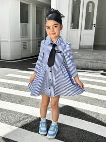 SHEIN Đầm suông Nova Glow Young Girl, tay dài dệt sọc, cổ bẻ, phù hợp cho mẹ và con gái, mùa thu/đông, mùa thu/đông cho mùa tựu trường, thích hợp cho đi học, du lịch, đi chơi và mặc ở nhà, cho mùa thu/đông, tuyệt vời cho trang phục thường ngày & mặc hàng ngày & đi học hàng ngày vào mùa xuân và mùa thu, phù hợp cho mẹ và con gái, phù hợp cho chị em tôi - Xanh và trắng - Xem 4