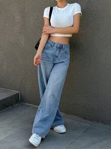 DAZY Women Front Button Pocket Simple Casual Straight Leg Jeans