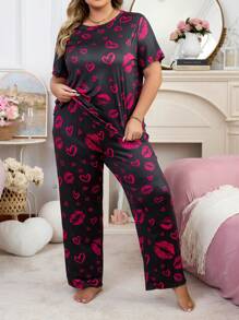 Zestaw piżam z długim rękawem i nadrukiem w kształcie serca i ust w dużych rozmiarach