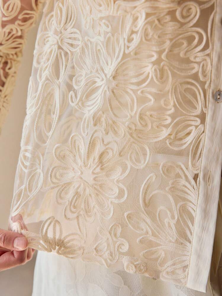 FLORAL PATTERN BUTTON UP SHIRT